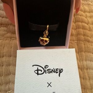 Pandora X Disney Poison Apple Charm